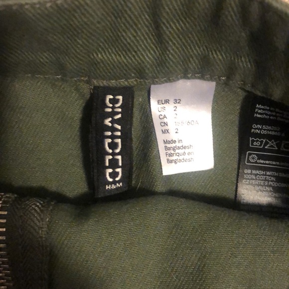 HnM olive green mini skirt - Picture 4 of 4